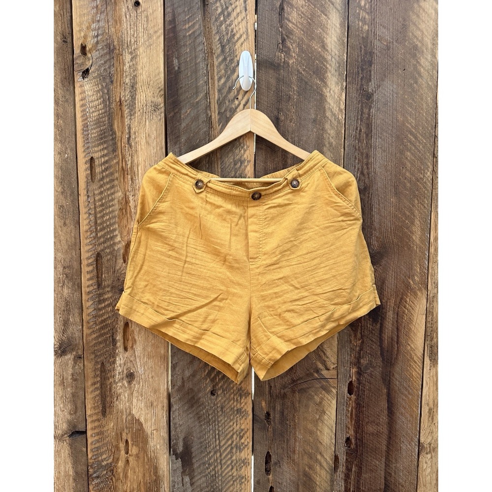 Marc New York Andrew Marc Women L Yellow Shorts Pockets Buttons Preppy College